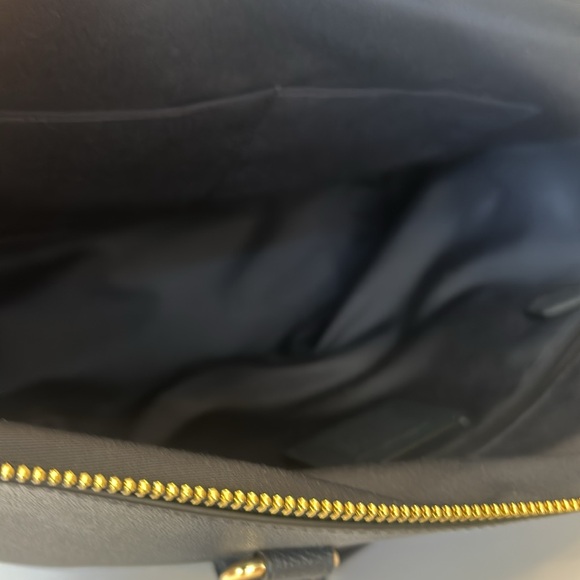 Coach Gallery Tote - Picture 3 of 5